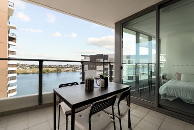 /international/au/51004-37b-harbour-road-hamilton-qld-150839796/