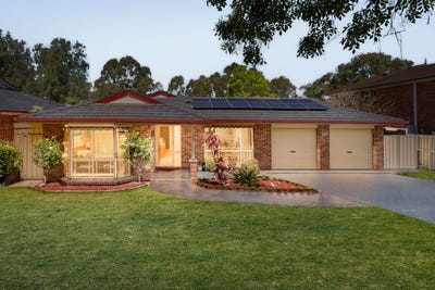 /international/au/23-whitehaven-avenue-quakers-hill-nsw-152639040/