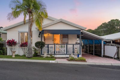 /international/au/87-3651-mount-lindesay-highway-park-ridge-qld-151069196/