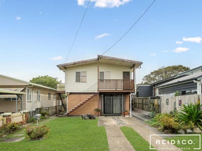 /international/au/9-tilley-street-redcliffe-qld-151122192/