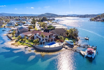 /international/au/14-long-arm-pde-st-huberts-island-nsw-151950392/