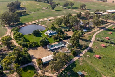 /international/au/1350-river-road-toolamba-vic-700406716/