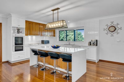 /international/au/44-drummond-street-greenvale-vic-148232568/