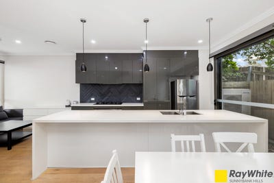 /international/au/4-89-herston-road-kelvin-grove-qld-151126940/