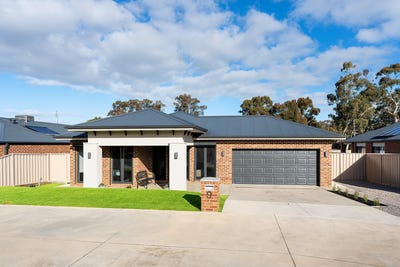 /international/au/9-woodman-drive-mckenzie-hill-vic-146659244/