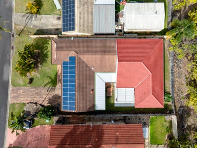/international/au/35-carner-ct-parkwood-qld-152238368/