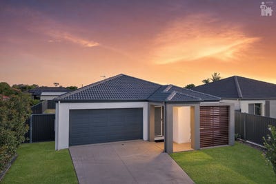 /international/au/34-endeavour-way-eli-waters-qld-151156952/