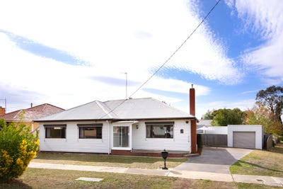 /international/au/69-talbot-road-clunes-vic-151110084/