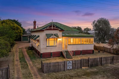 /international/au/61-canning-street-warwick-qld-152386724/