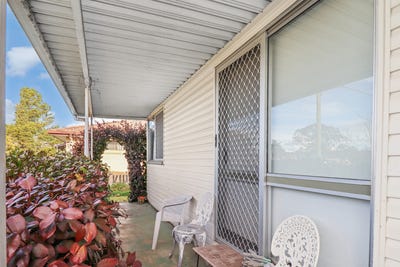 /international/au/61-sugarloaf-road-stanthorpe-qld-152172448/