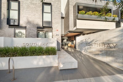 /international/au/110-30-munro-avenue-cheltenham-vic-150962824/