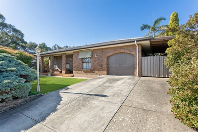 /international/au/35-mowbray-crescent-fairview-park-sa-151431840/
