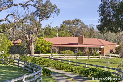 /international/au/68-forest-road-newham-vic-152520556/