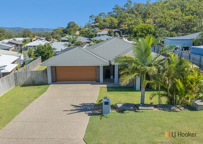 /international/au/26-wanda-drive-boyne-island-qld-151020832/