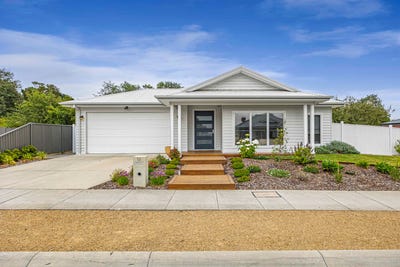 /international/au/12-alexander-drive-ballan-vic-152645524/
