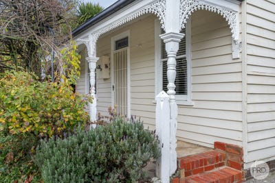 /international/au/26-otway-street-south-ballarat-east-vic-148408324/
