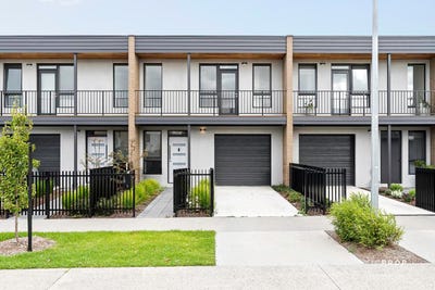 /international/au/10-vickers-way-sunshine-north-vic-150643376/
