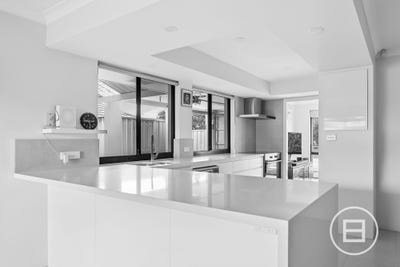 /international/au/35-mica-mews-wattle-grove-wa-151207808/