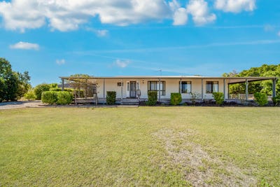 /international/au/103-burn-street-capella-qld-151586800/