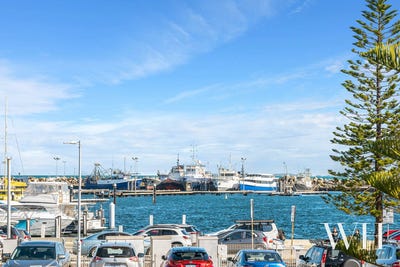 /international/au/3-68-marine-terrace-fremantle-wa-151343676/