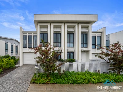 /international/au/30-annanvale-circuit-mount-annan-nsw-151287744/