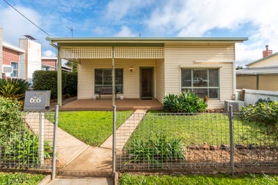 /international/au/66-cowabbie-street-coolamon-nsw-151566444/