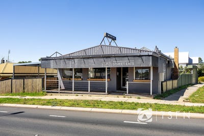 /international/au/558-napier-st-white-hills-vic-505083828/
