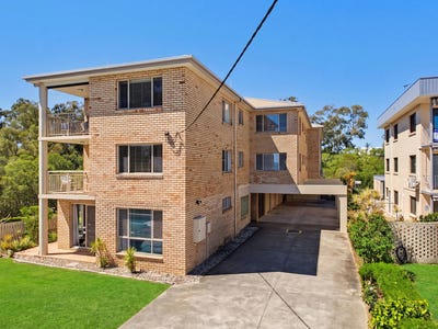 /international/au/7-7-south-esplanade-bongaree-qld-152541880/