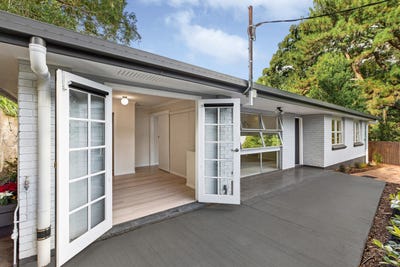 /international/au/1-21-sapphire-drive-nambour-qld-151510956/