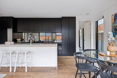 /international/au/105-66-bent-street-mckinnon-vic-150911972/