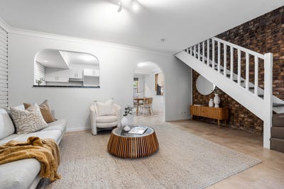 /international/au/2-18-orana-street-carina-qld-151057960/