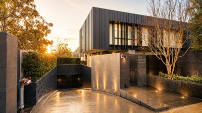 /international/au/3-5-rippon-grove-brighton-vic-152173776/