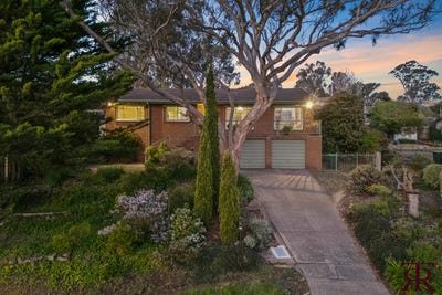/international/au/41-hooper-crescent-flynn-act-152408536/