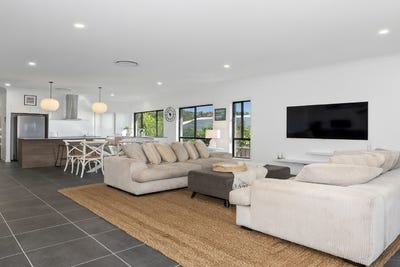 /international/au/40-altitude-boulevard-terranora-nsw-148288748/