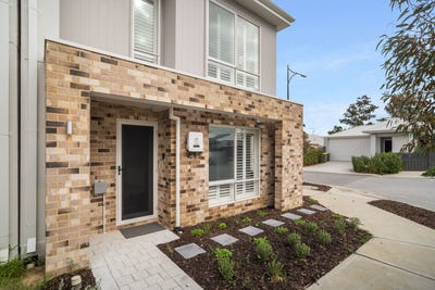 /international/au/2-passiflora-loop-girrawheen-wa-148215728/