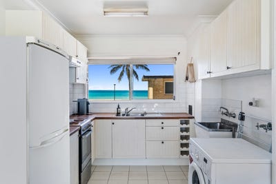 /international/au/5-269-golden-four-drive-bilinga-qld-148679300/?lang=en