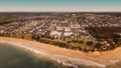 /international/au/briody-grove-torquay-vic-204446484/