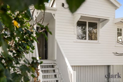 /international/au/62-somerset-street-windsor-qld-152347328/