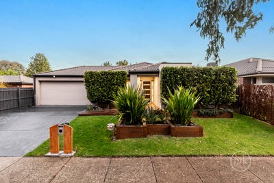 /international/au/32-succession-street-doreen-vic-151271052/