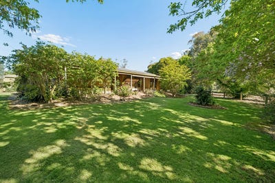 /international/au/130-mcphersons-road-mundoona-vic-152639348/
