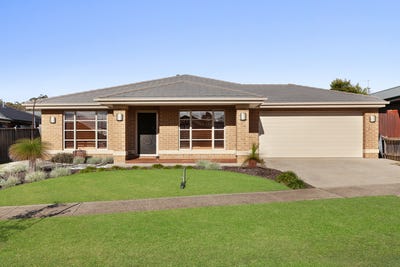 /international/au/24-grange-drive-broadford-vic-151461616/