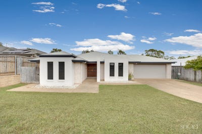 /international/au/20-dartmouth-close-clinton-qld-151329164/