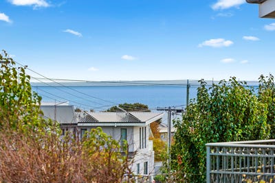 /international/au/12-alfred-street-mornington-vic-151100296/
