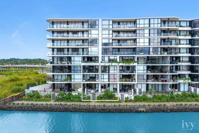 /international/au/1102-6-athena-boulevard-hope-island-qld-151371064/