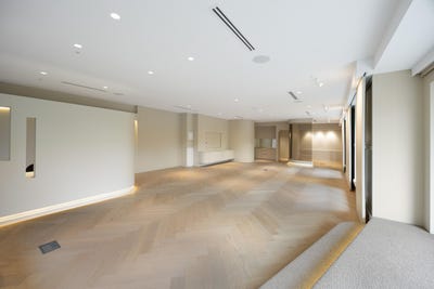 /international/au/402-st-kilda-road-melbourne-vic-505112156/