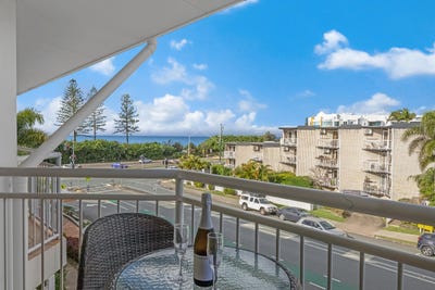 /international/au/unit-414-180-alexandra-parade-alexandra-headland-qld-151607004/