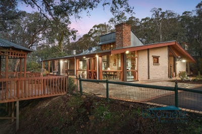 /international/au/150-menzies-road-kangaroo-ground-vic-148555852/