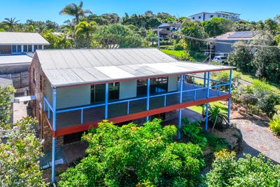 /international/au/1-meri-court-point-arkwright-qld-152431628/