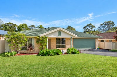 /international/au/9-emerald-drive-meroo-meadow-nsw-152660796/