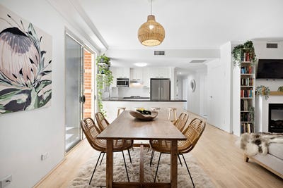 /international/au/60-24-buchanan-street-balmain-nsw-150961828/